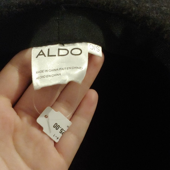 Fedora - Picture 4 of 4